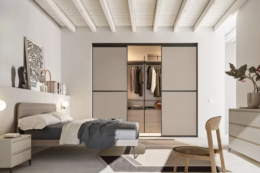 Chambre à coucher L'atelier Contemporain — tête de lit en bois cannelé, literie en lin et table de chevet contemporaine, sélection Orme à Biarritz