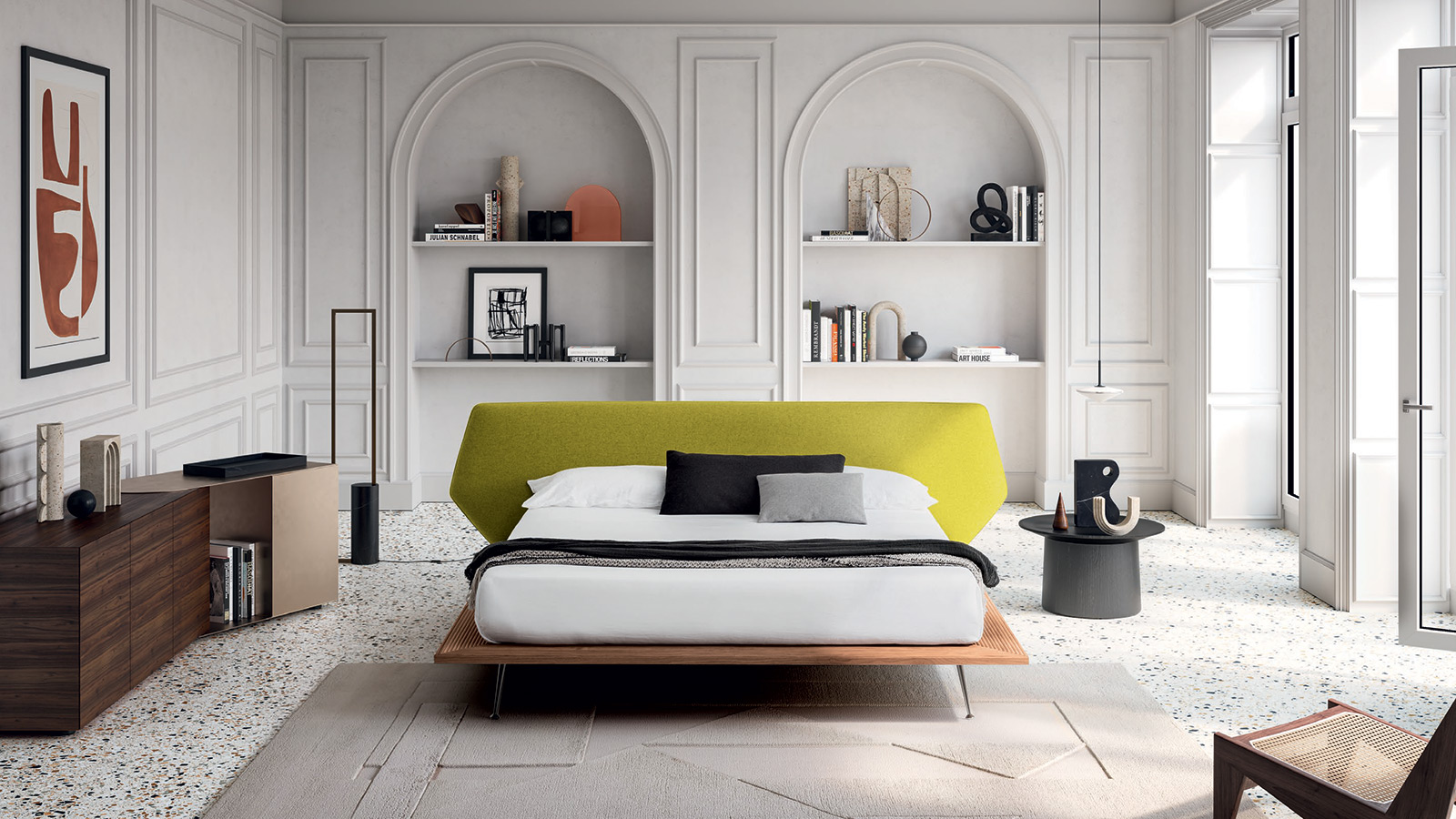 Lit rembourré italien Felis Taipei — tête de lit aux références orientales, chambre contemporaine à Biarritz